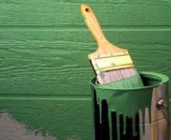 peinture à la colle dans un pot