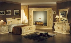 Ensemble de chambre à coucher italienne