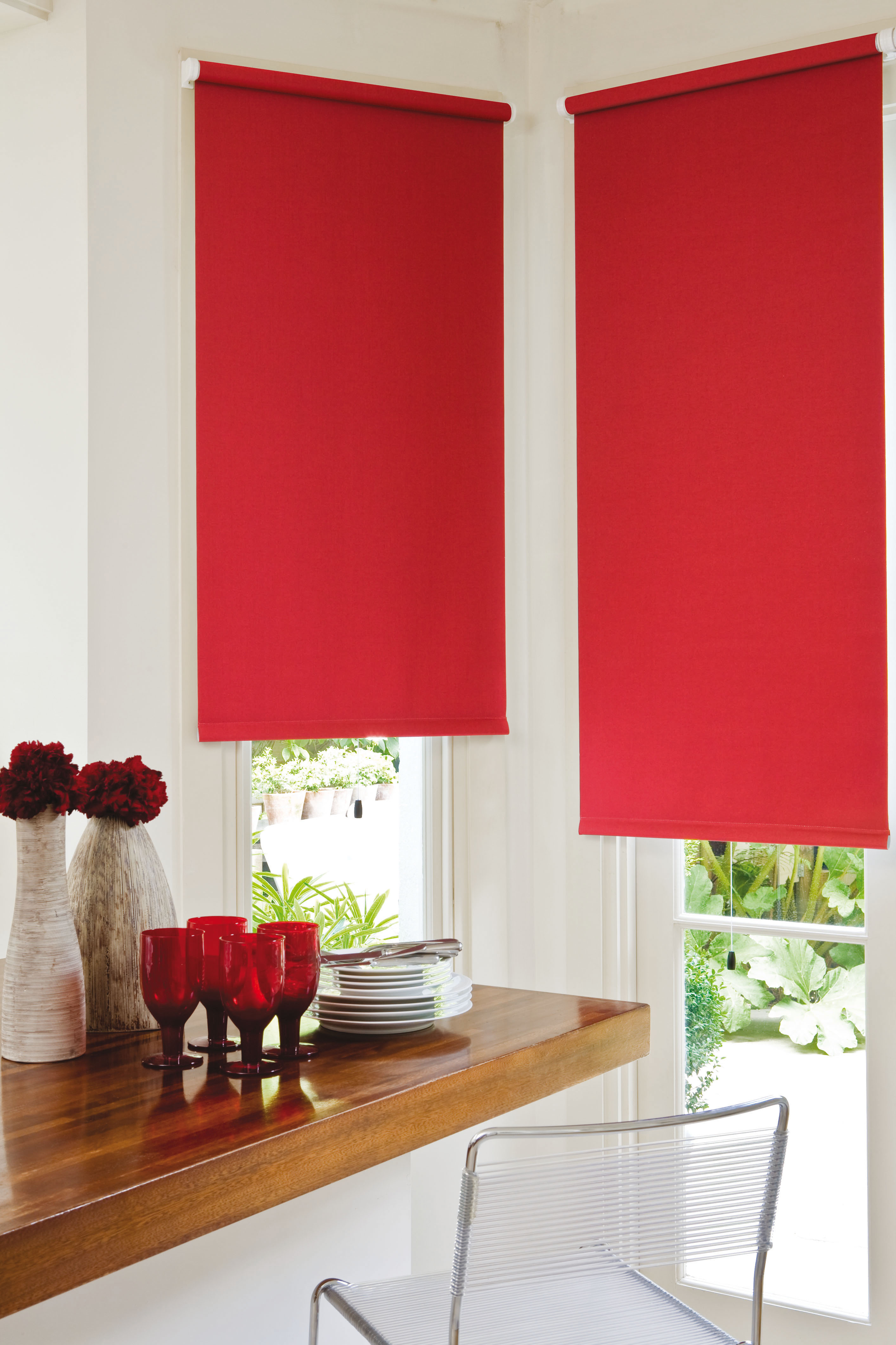 Comment choisir les volets roulants: tissu, couleur, caractéristiques