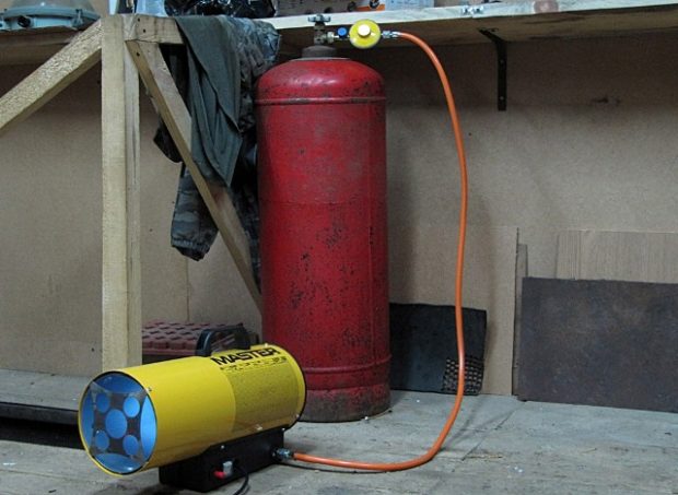 Chauffage de garage à faire soi-même: 6 façons économiques de chauffer un garage