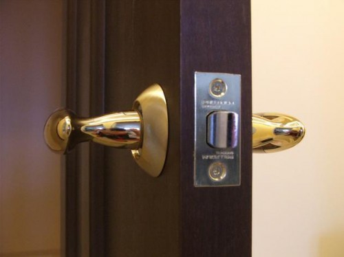 Comment choisir une serrure pour la porte intérieure