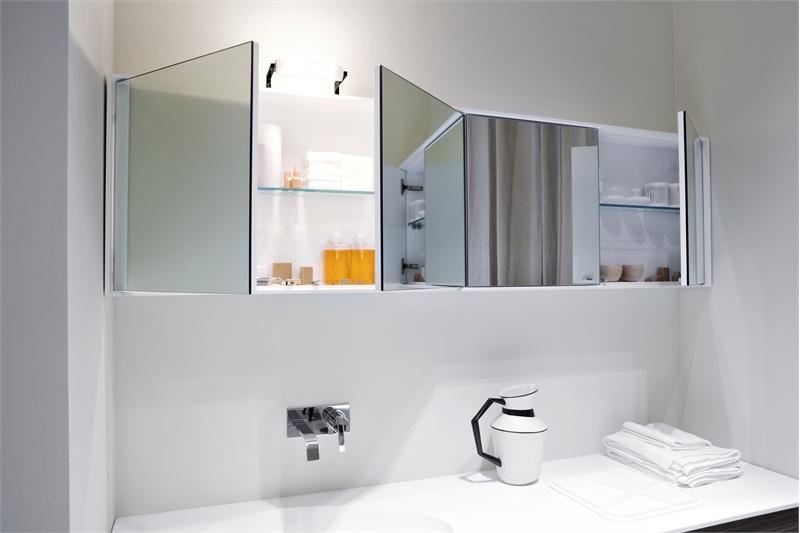 6 conseils pour choisir les armoires murales de salle de bain