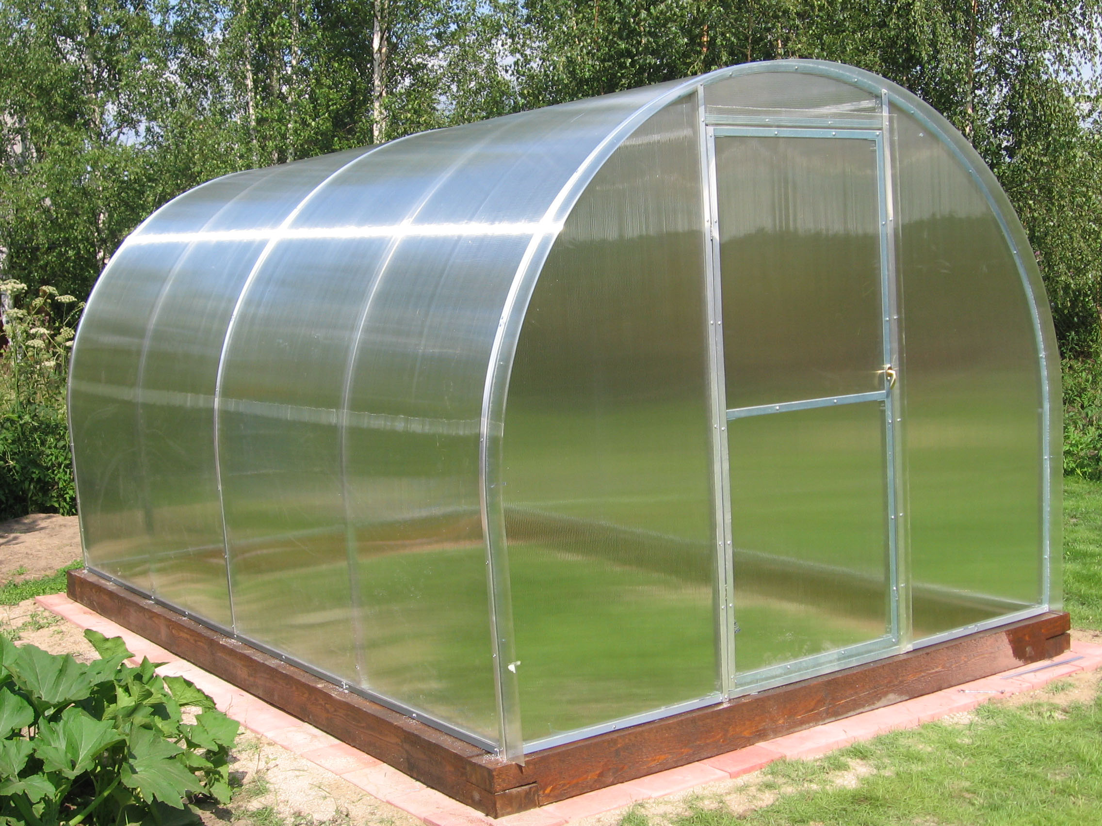 8 conseils pour choisir le polycarbonate pour une serre
