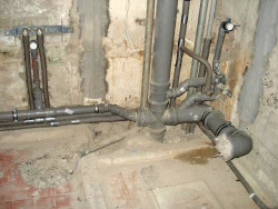 remplacement de tuyau de salle de bain