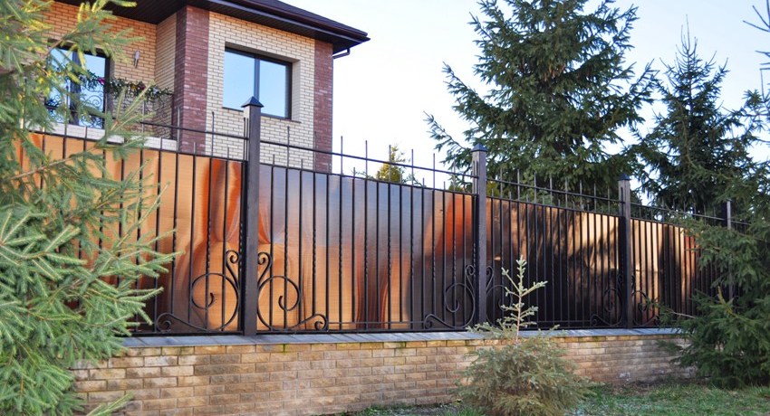 Clôture en polycarbonate: 9 conseils pour choisir et installer