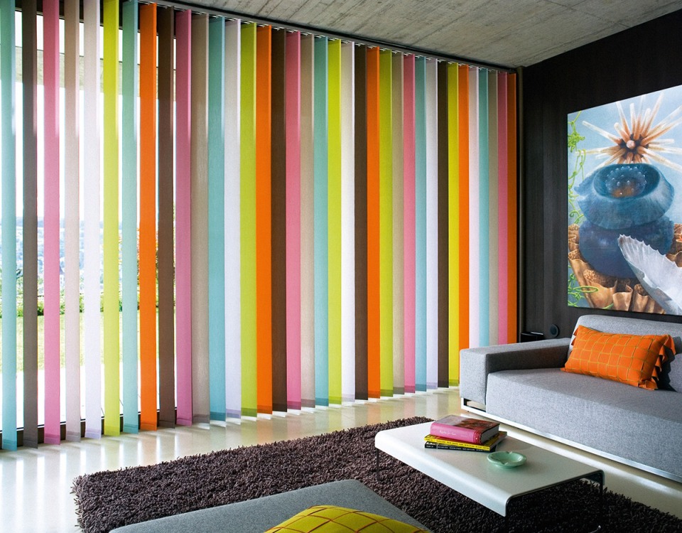 10 conseils pour choisir les stores de fenêtre: couleur, matériau, apparence